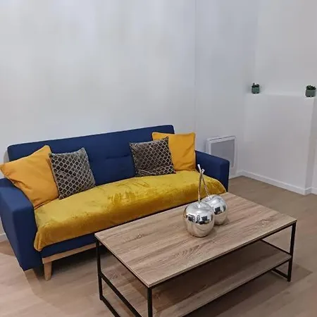 Tres Beau 2 Pieces A 尼斯